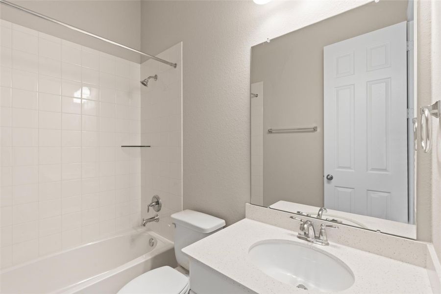 Note: Sample product photo. Actual exterior and interior selections may vary by homesite. Photo may be virtually staged