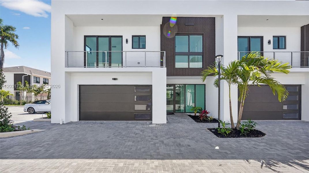 Exterior details and patio area of a home in , Dania Beach (Image 35).