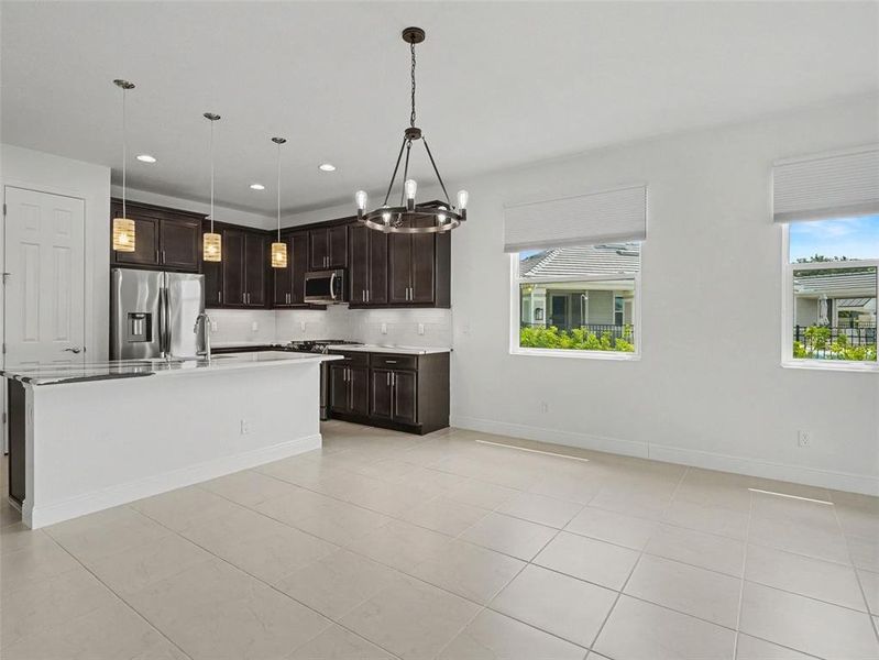 Spacious, unfurnished interior of a new home in , Parrish (Image 23).