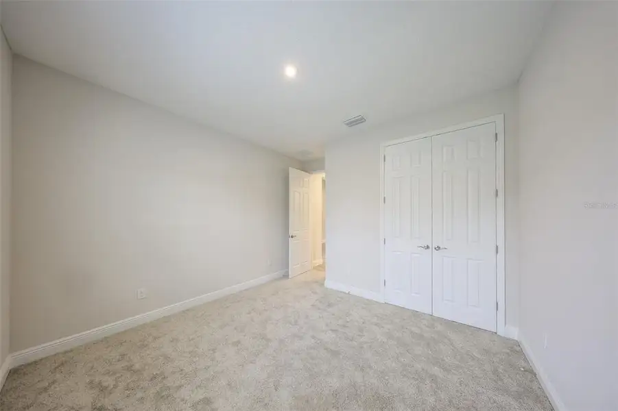 Spacious, unfurnished interior of a new home in Triple Creek, Riverview (Image 20).