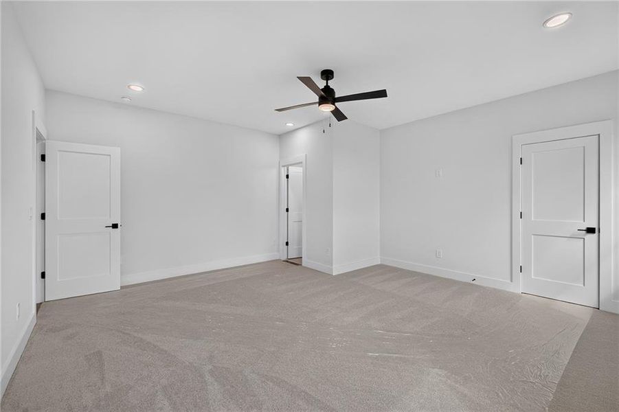 Spacious, unfurnished interior of a new home in , Lawrenceville (Image 43).
