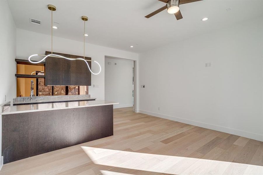 Furnished interior view inside a new home in , Cedar Hill (Image 10).