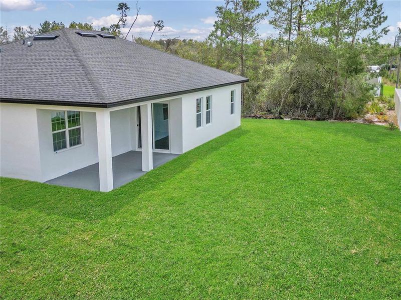 Exterior details and patio area of a home in , Ocala (Image 4).