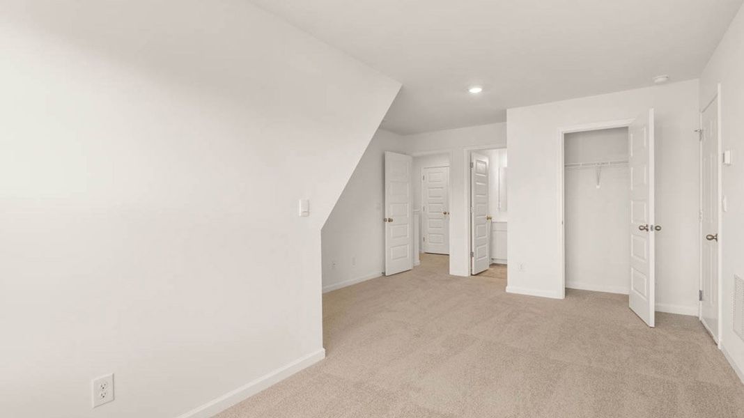 Spacious, unfurnished interior of a new home in The Gates at Pates Creek, Hampton (Image 34).