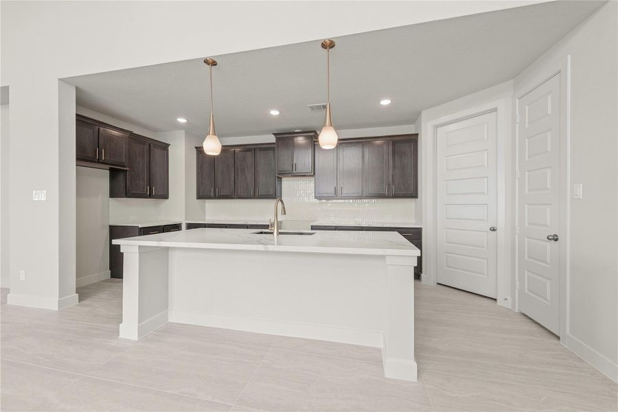 Representative image. Features, selections and colors may vary.