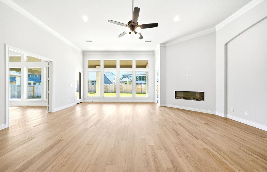 Spacious, unfurnished interior of a new home in Artavia 70′, Conroe (Image 46).