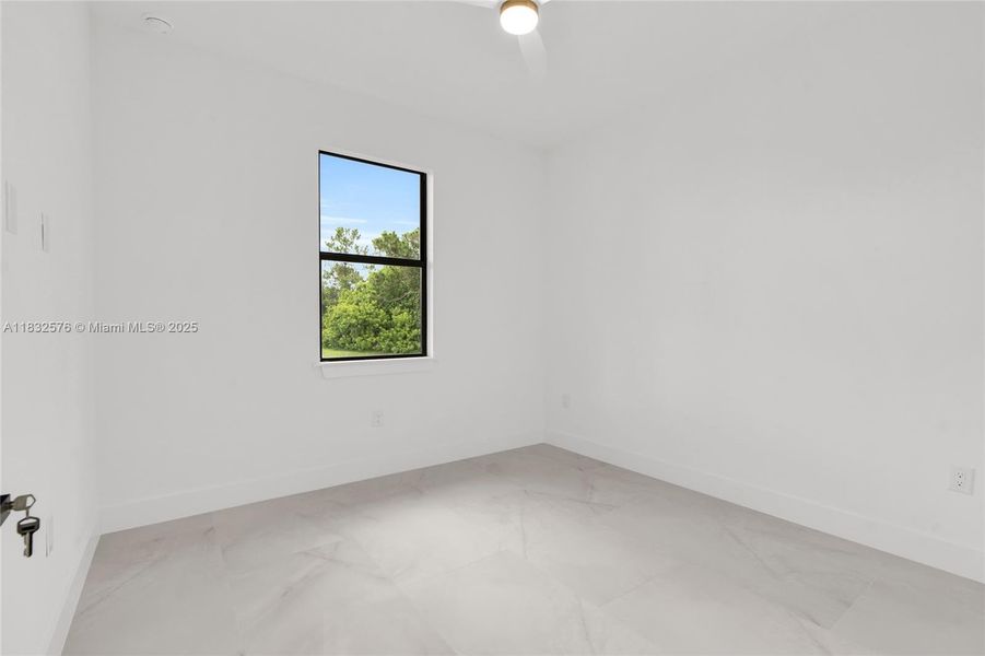 Spacious, unfurnished interior of a new home in , Lehigh Acres (Image 22).