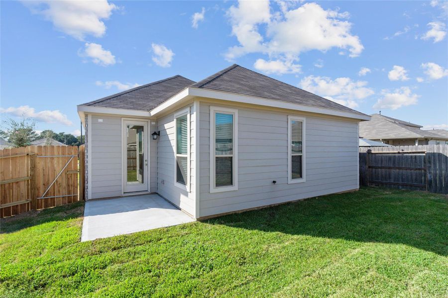 Come explore this generous backyard and rear patio slab—perfect for kids to play freely and adults to unwind in comfort!