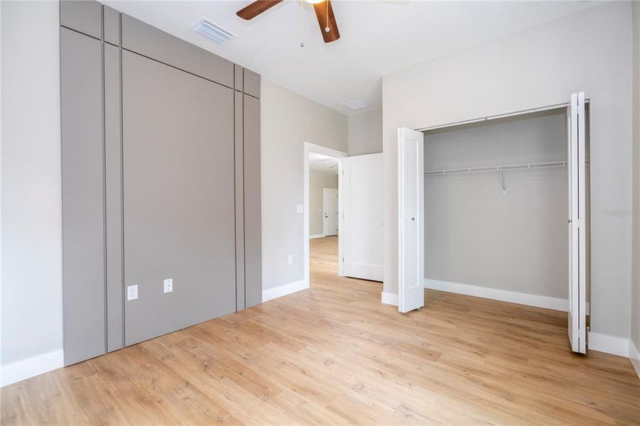 Spacious, unfurnished interior of a new home in , Ocklawaha (Image 28).