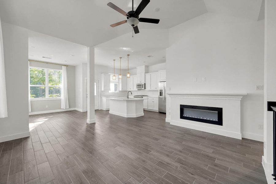 Spacious, unfurnished interior of a new home in The Woodland Hills 50', Willis (Image 13). Spacious, unfurnished interior of a new home in The Woodland Hills 50', Willis (Image 13).