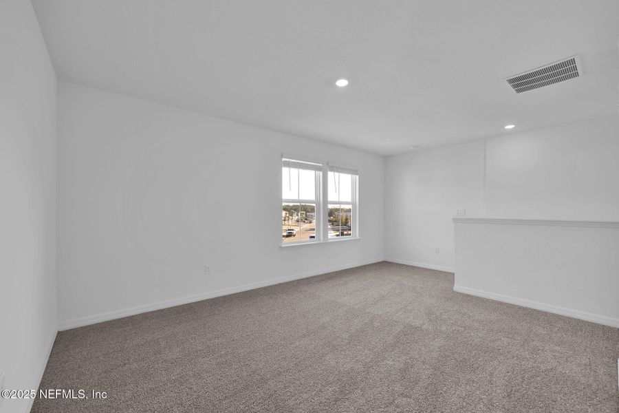 Spacious, unfurnished interior of a new home in Wells Landing, Jacksonville (Image 19).