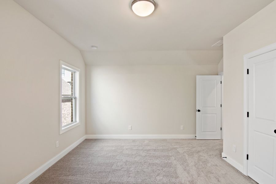 Representative unfurnished interior of a home built from the The Hillsdale by The Providence Group in Waterhaven, Cumming (Image 31).
