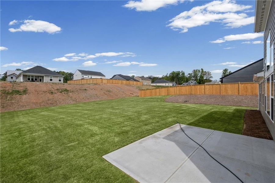 Exterior details and patio area of a home in Pickens Bluff, Hiram (Image 3).