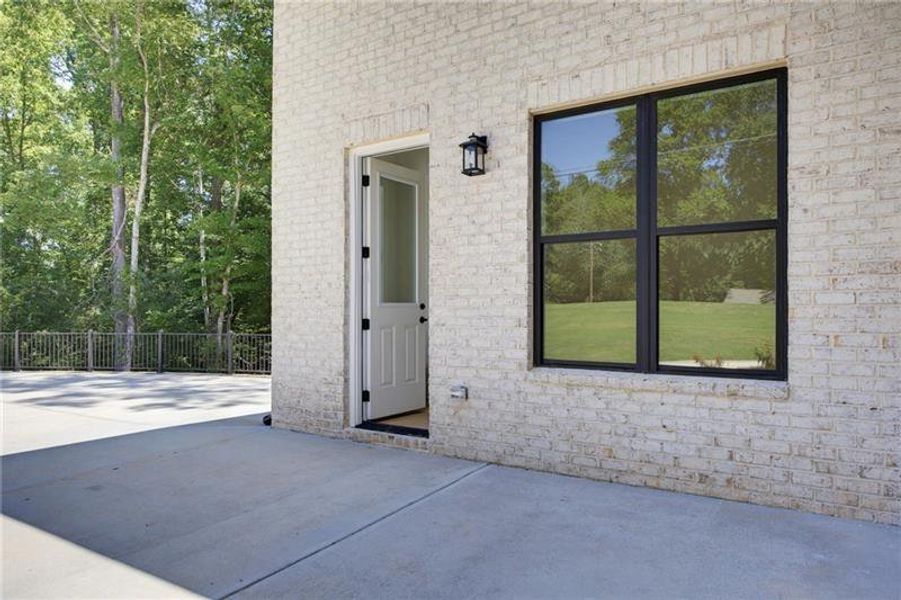 Exterior details and patio area of a home in , Acworth (Image 3).