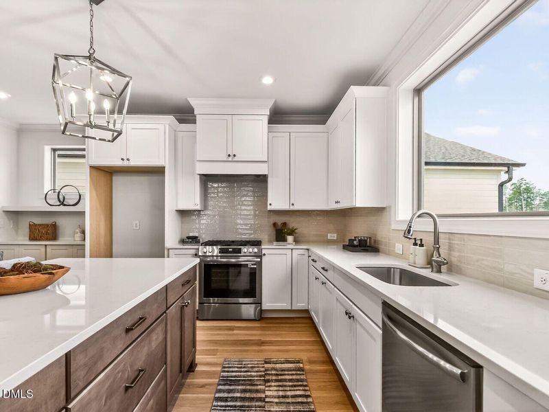 016-1280x960-kitchen