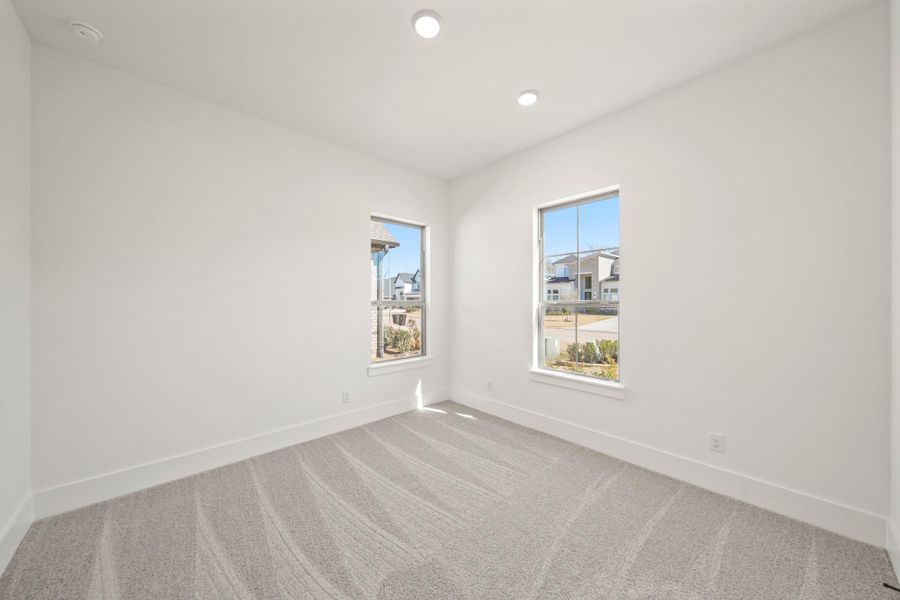 Spacious, unfurnished interior of a new home in Weston Lakes, Fulshear (Image 16).