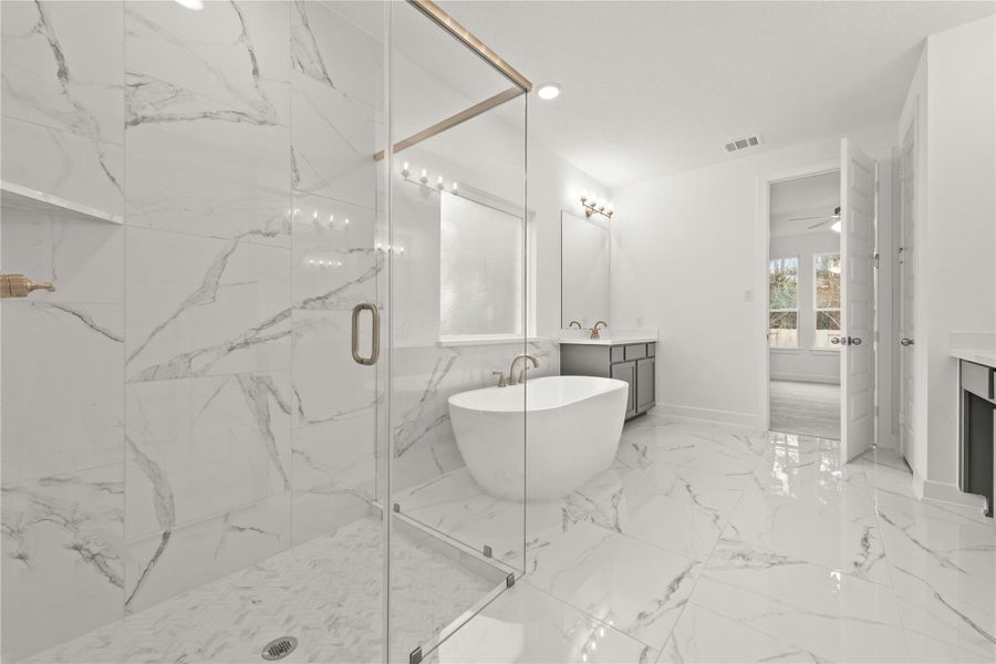 Representative image. Features, specifications, selections and colors may vary. Representative image. Features, specifications, selections and colors may vary.