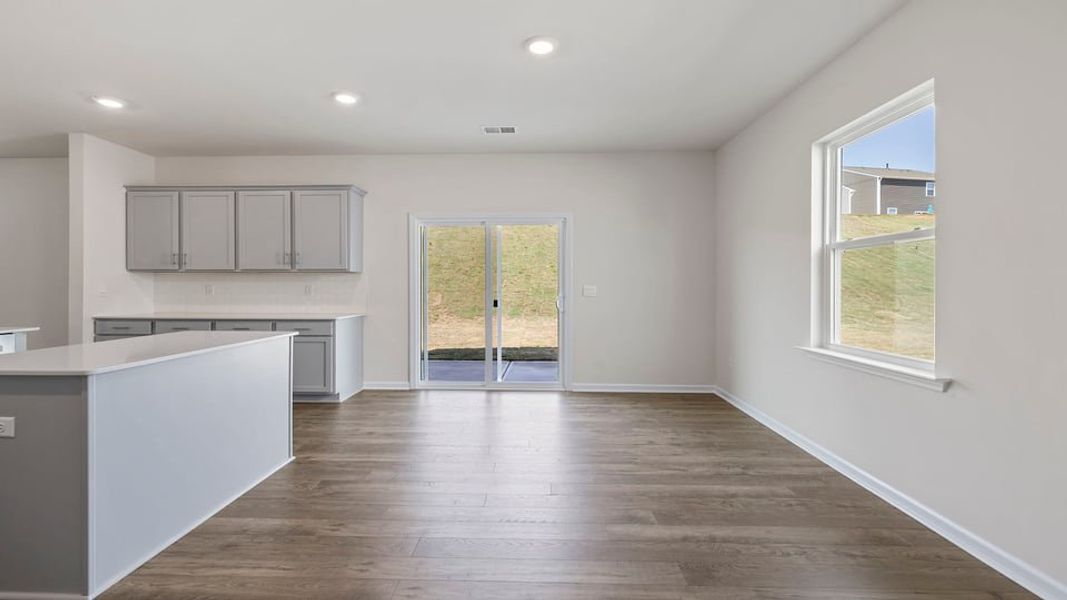 Spacious, unfurnished interior of a new home in Woodhaven, Spartanburg (Image 21).