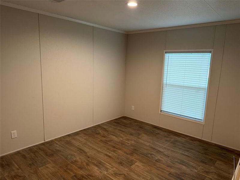 Spacious, unfurnished interior of a new home in , Canton (Image 13).