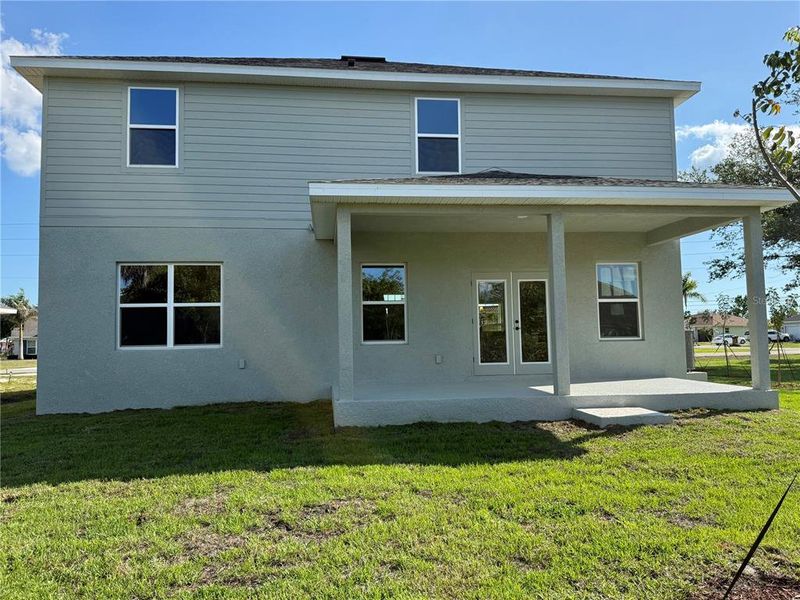 Exterior details and patio area of a home in Deep Creek, Punta Gorda (Image 15).