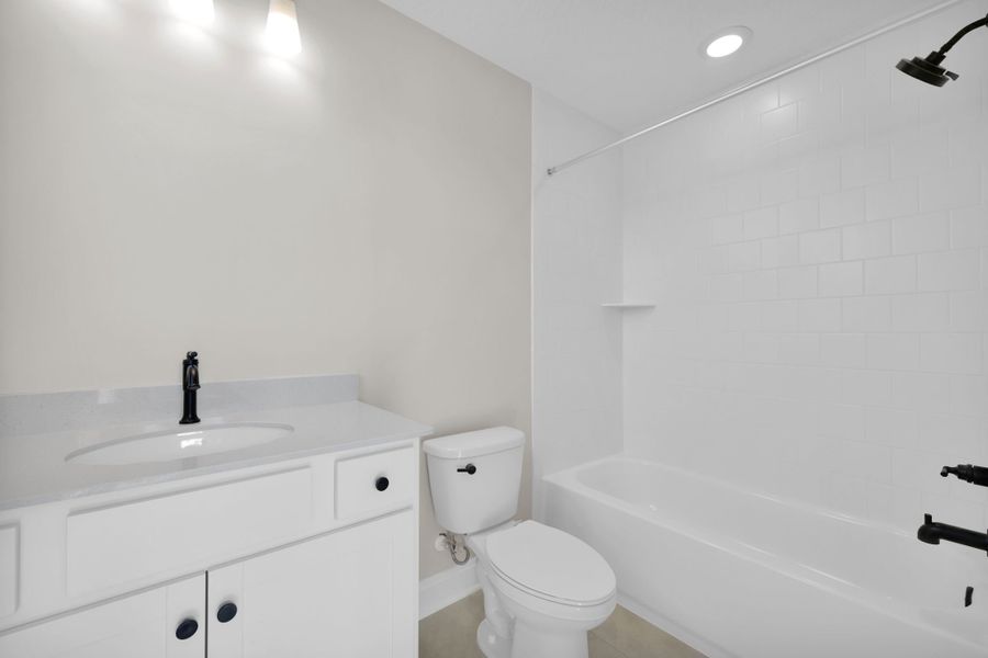 Representative furnished interior of a home built from the Palmetto by Riverside Homes in Mariposa at EverRange, Jacksonville (Image 16).