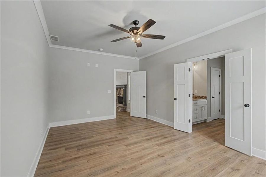 Spacious, unfurnished interior of a new home in , Dallas (Image 20).