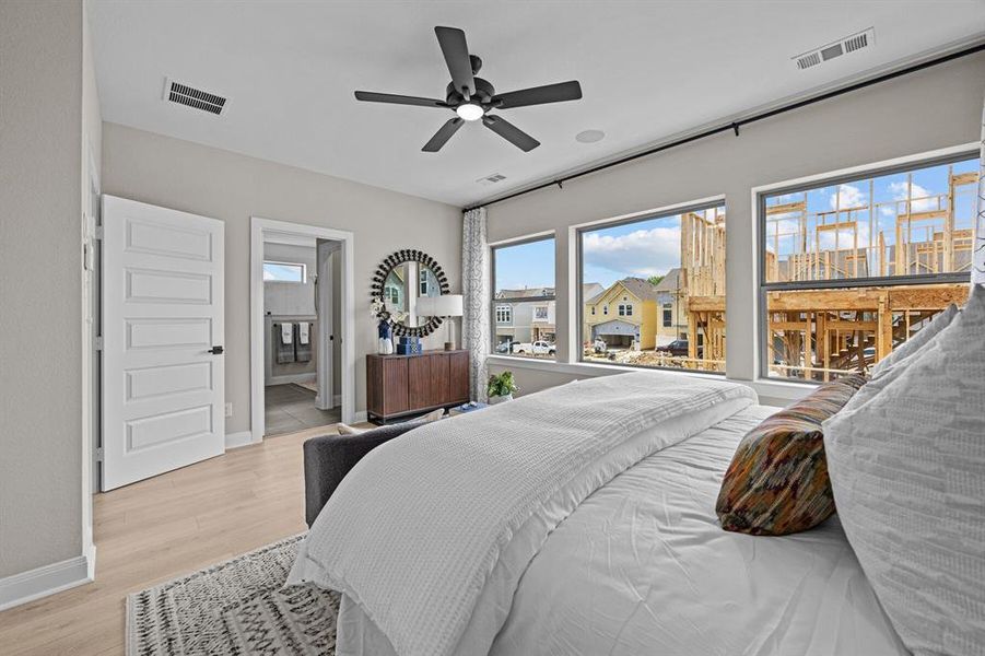 Furnished interior view inside a new home in Greenville Heights, Dallas (Image 19). Furnished interior view inside a new home in Greenville Heights, Dallas (Image 19).