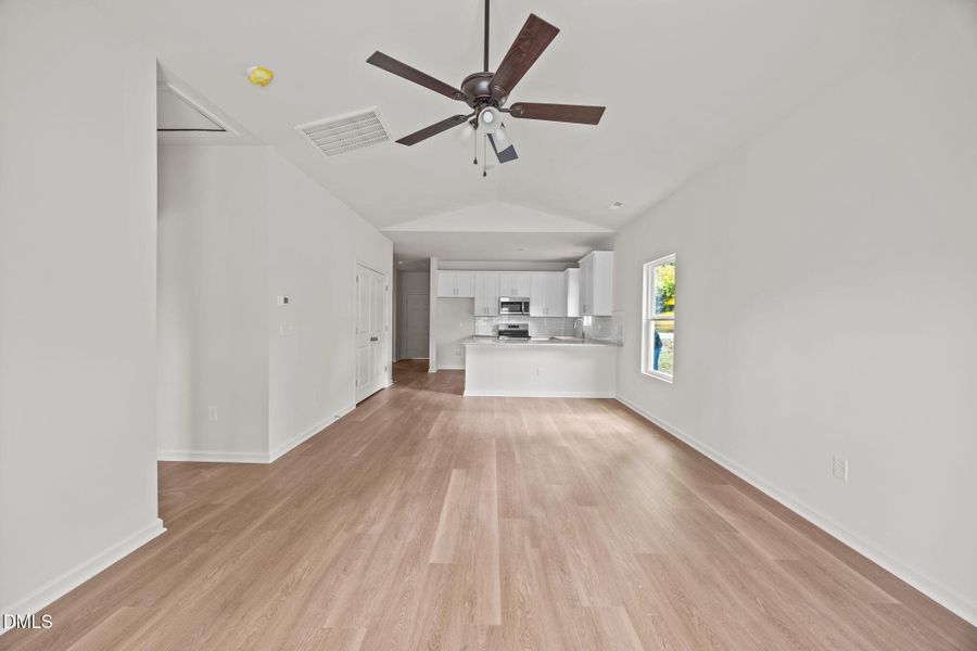 38-web-or-mls-IMG_9398 38-web-or-mls-IMG_9398