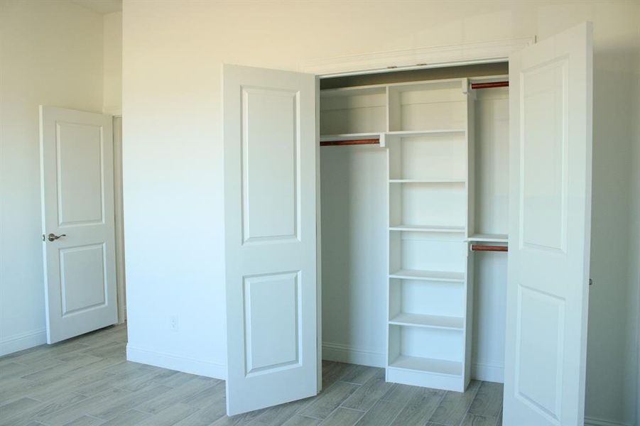 Image 33 of a home in .