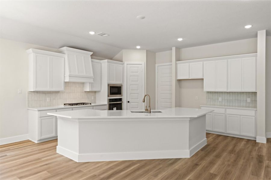 Furnished interior view inside a new home in Deer Pines, Conroe (Image 10).