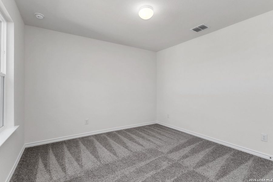 Spacious, unfurnished interior of a new home in The Granary - Heritage Collection, San Antonio (Image 11).