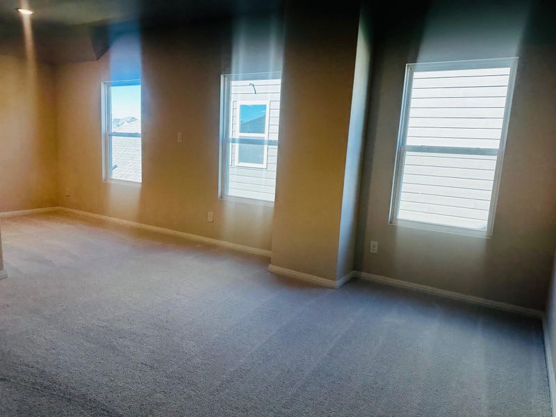 Spacious, unfurnished interior of a new home in Patterson Ranch, Georgetown (Image 29). Spacious, unfurnished interior of a new home in Patterson Ranch, Georgetown (Image 29).