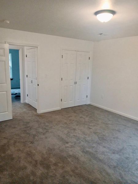 Spacious, unfurnished interior of a new home in , Liberty (Image 11).