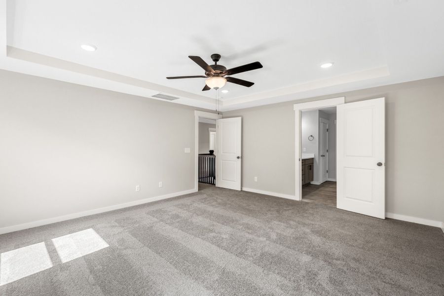 Spacious, unfurnished interior of a new home in Calista Farms, White House (Image 57).