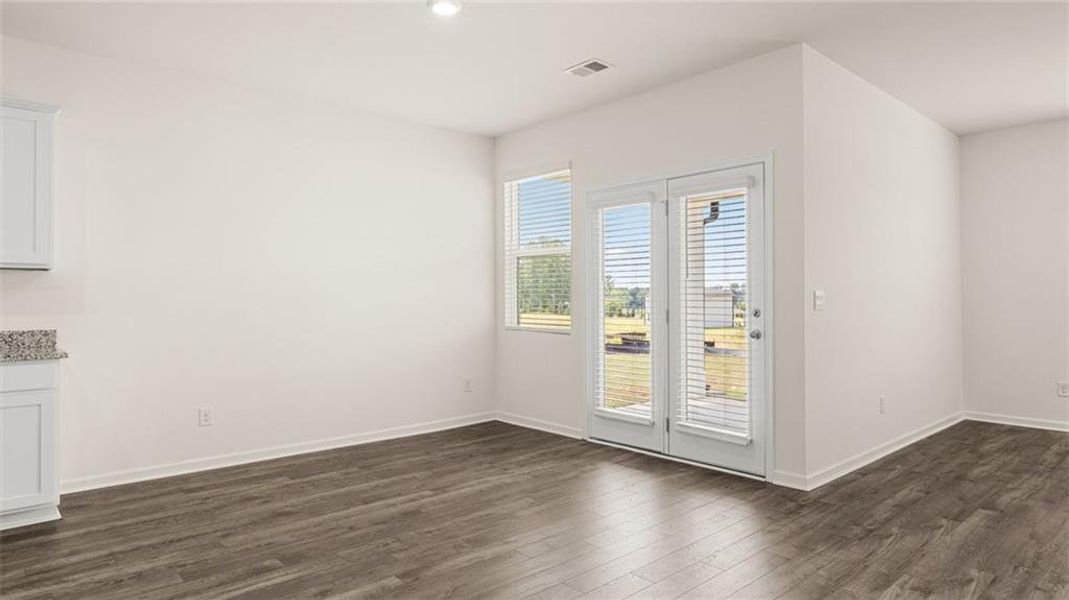 Spacious, unfurnished interior of a new home in Oakchase at Hampton, Hampton (Image 20).
