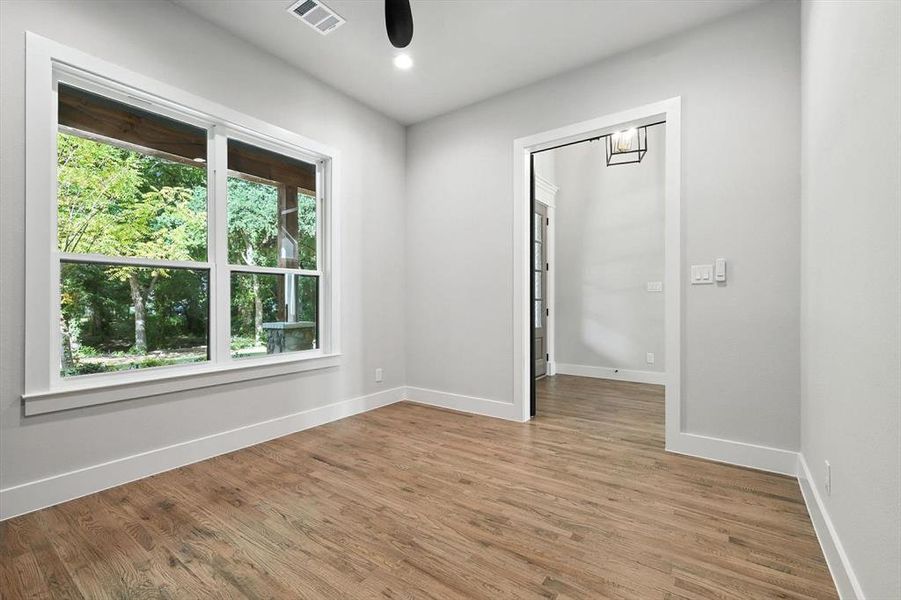 Spacious, unfurnished interior of a new home in , Waxahachie (Image 22).