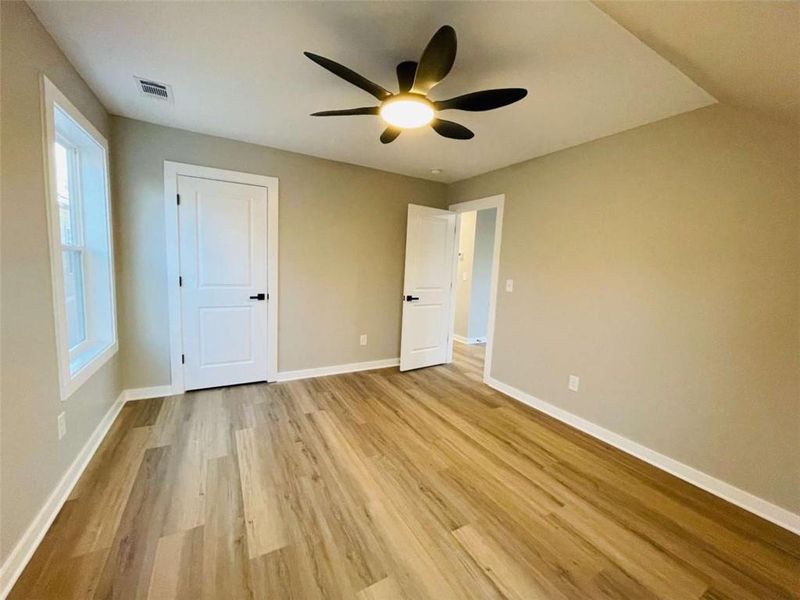 Spacious, unfurnished interior of a new home in , Hapeville (Image 25).