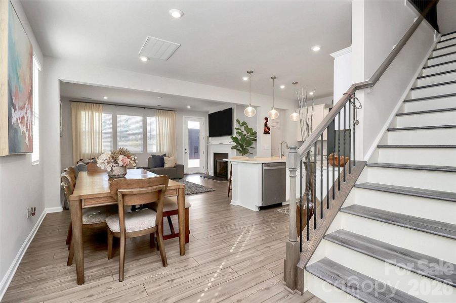 Living room/dining room. Living room/dining room.