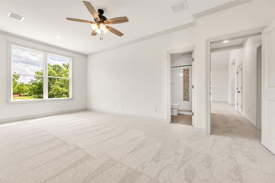 Spacious, unfurnished interior of a new home in , College Station (Image 41). Spacious, unfurnished interior of a new home in , College Station (Image 41).