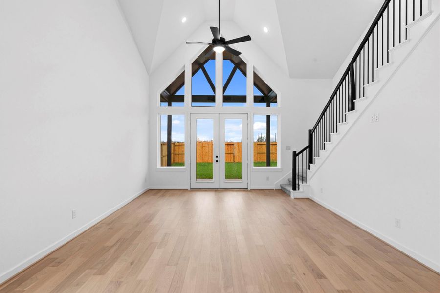 Spacious, unfurnished interior of a new home in Sienna 45', 50', Missouri City (Image 19).