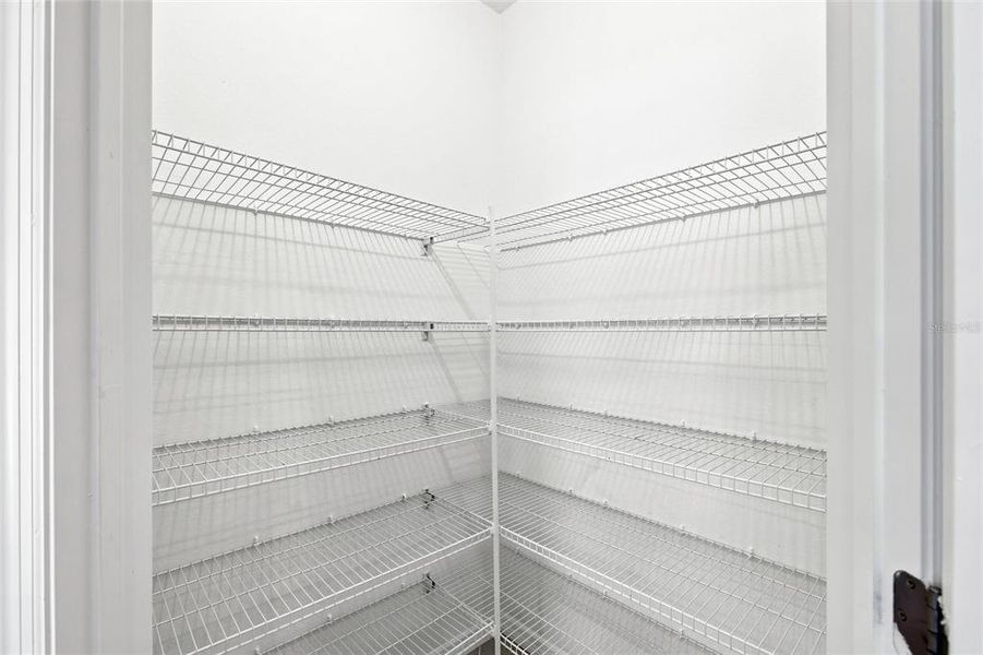 Spacious, unfurnished interior of a new home in , Venice (Image 22).