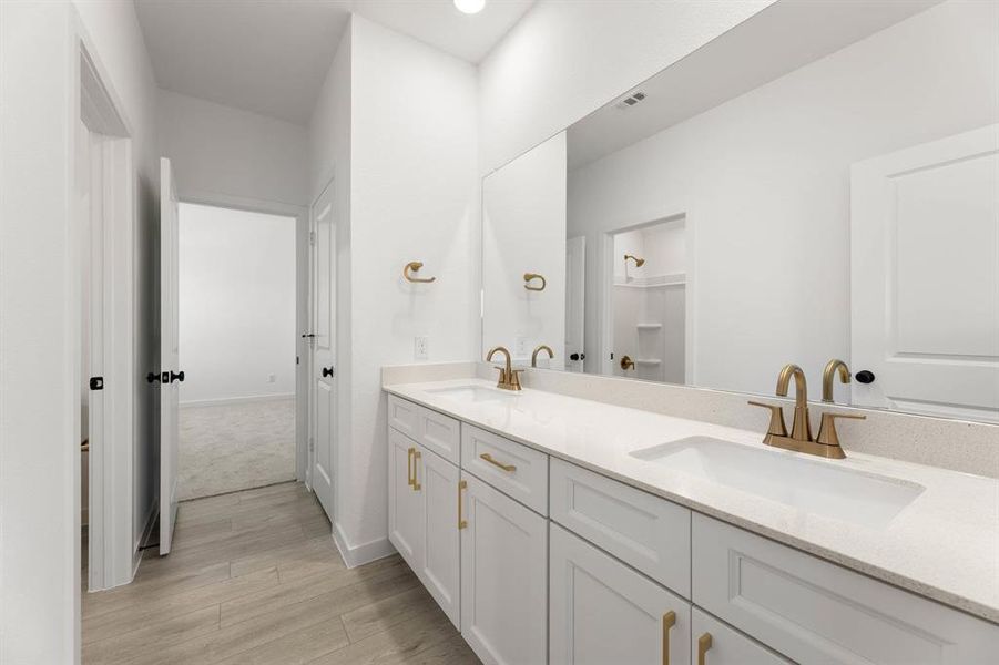 705 Tyronza-Bathroom-1