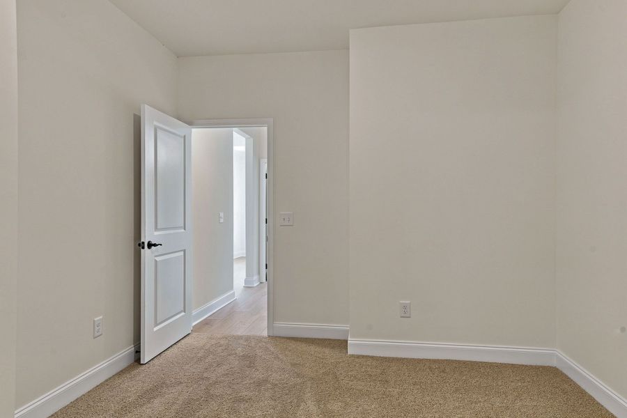 Spacious, unfurnished interior of a new home in Carothers Farms, Nolensville (Image 27).