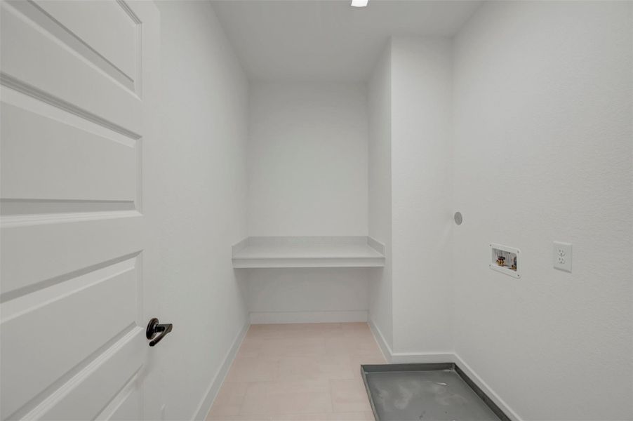 Spacious, unfurnished interior of a new home in , Montgomery (Image 35).