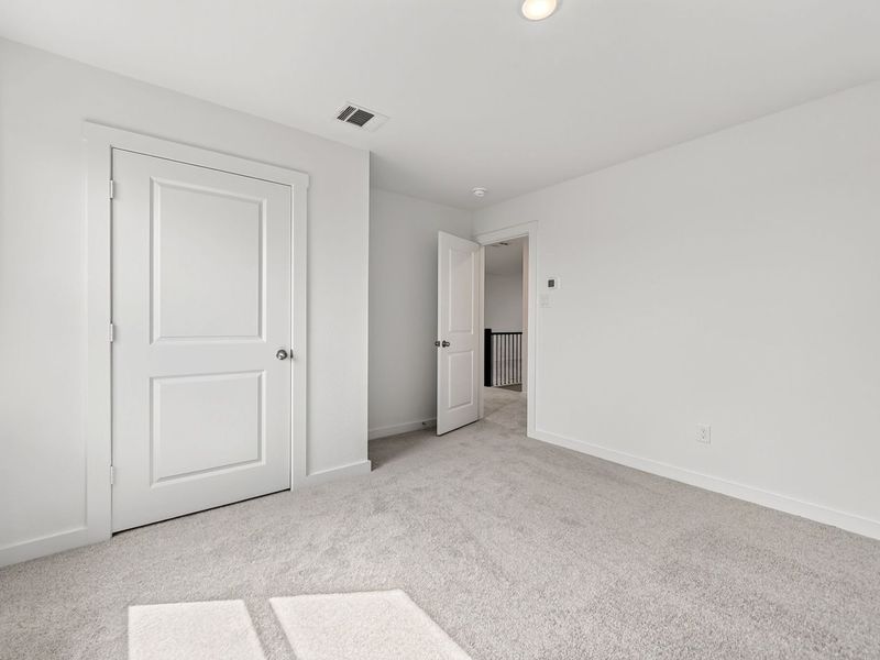 Spacious, unfurnished interior of a new home in Meadow Ridge Estates, Josephine (Image 17).