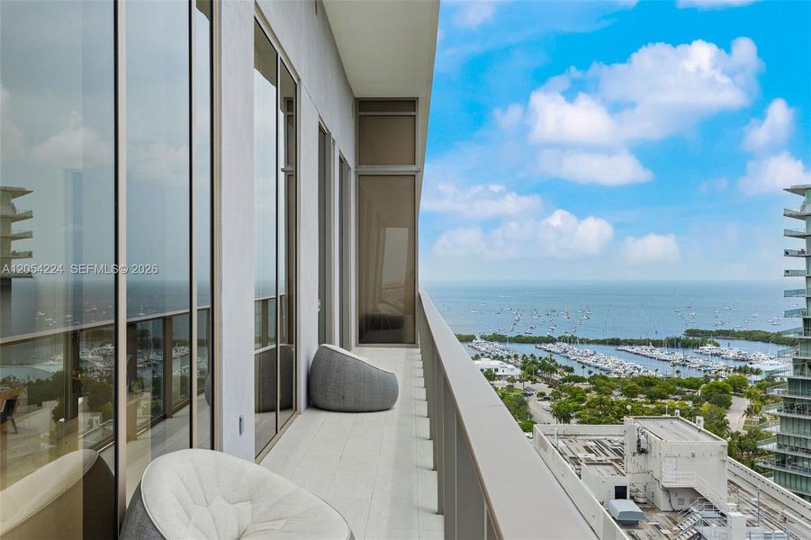 Condo located in Miami, FL showcasing its design and architecture (Image 2). Condo located in Miami, FL showcasing its design and architecture (Image 2).
