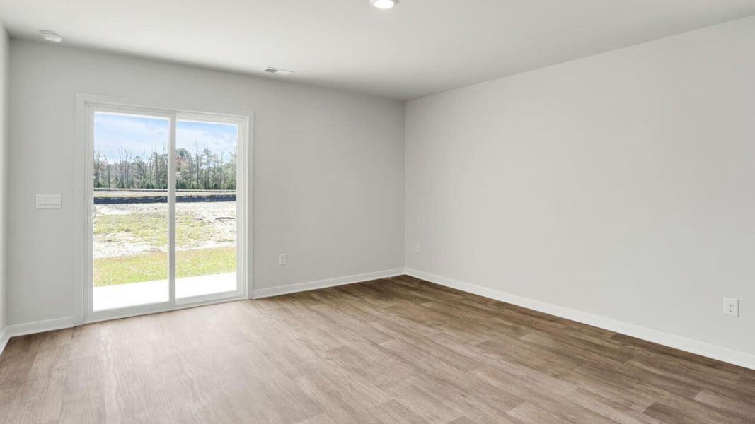 Spacious, unfurnished interior of a new home in Lockwood Landing, Supply (Image 10).