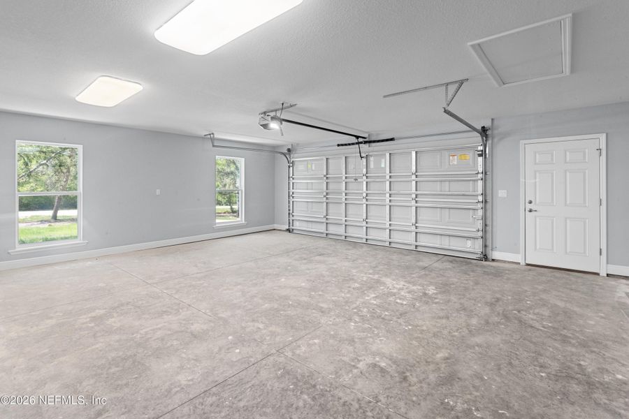Spacious, unfurnished interior of a new home in , Archer (Image 22).