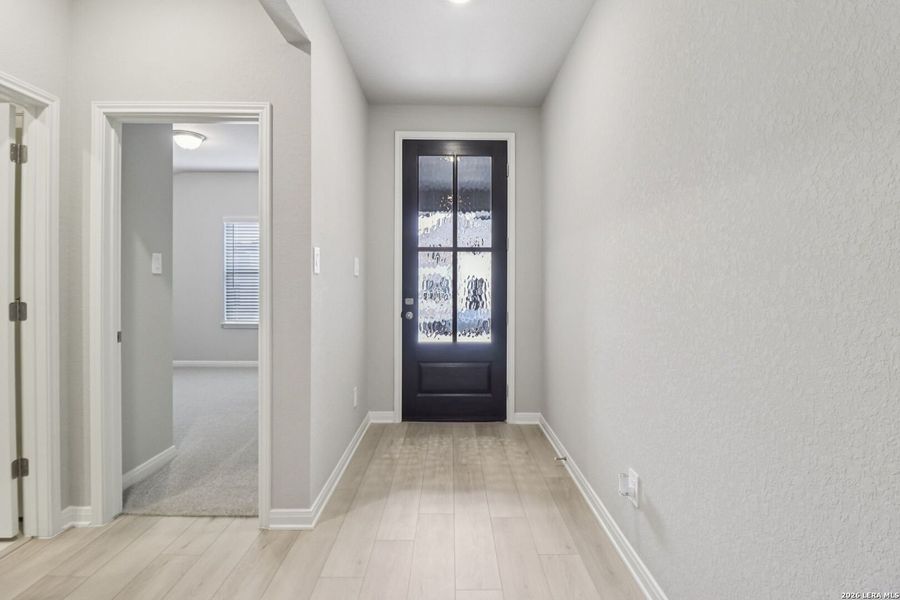 Spacious, unfurnished interior of a new home in Sagebrooke - Classic Series, San Antonio (Image 18).