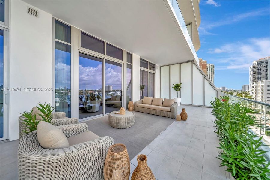 Exterior details and patio area of a home in , Fort Lauderdale (Image 26).
